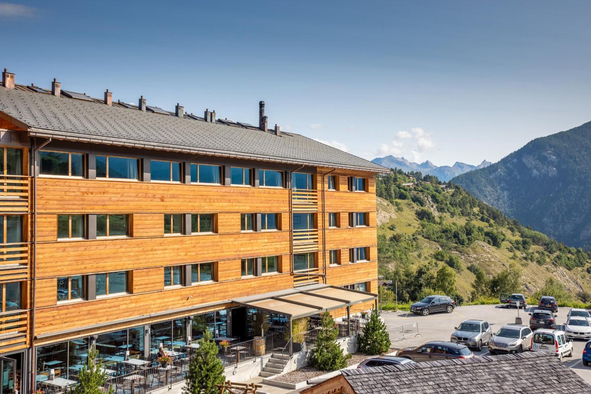 Swisspeak Resorts Vercorin Exterior foto