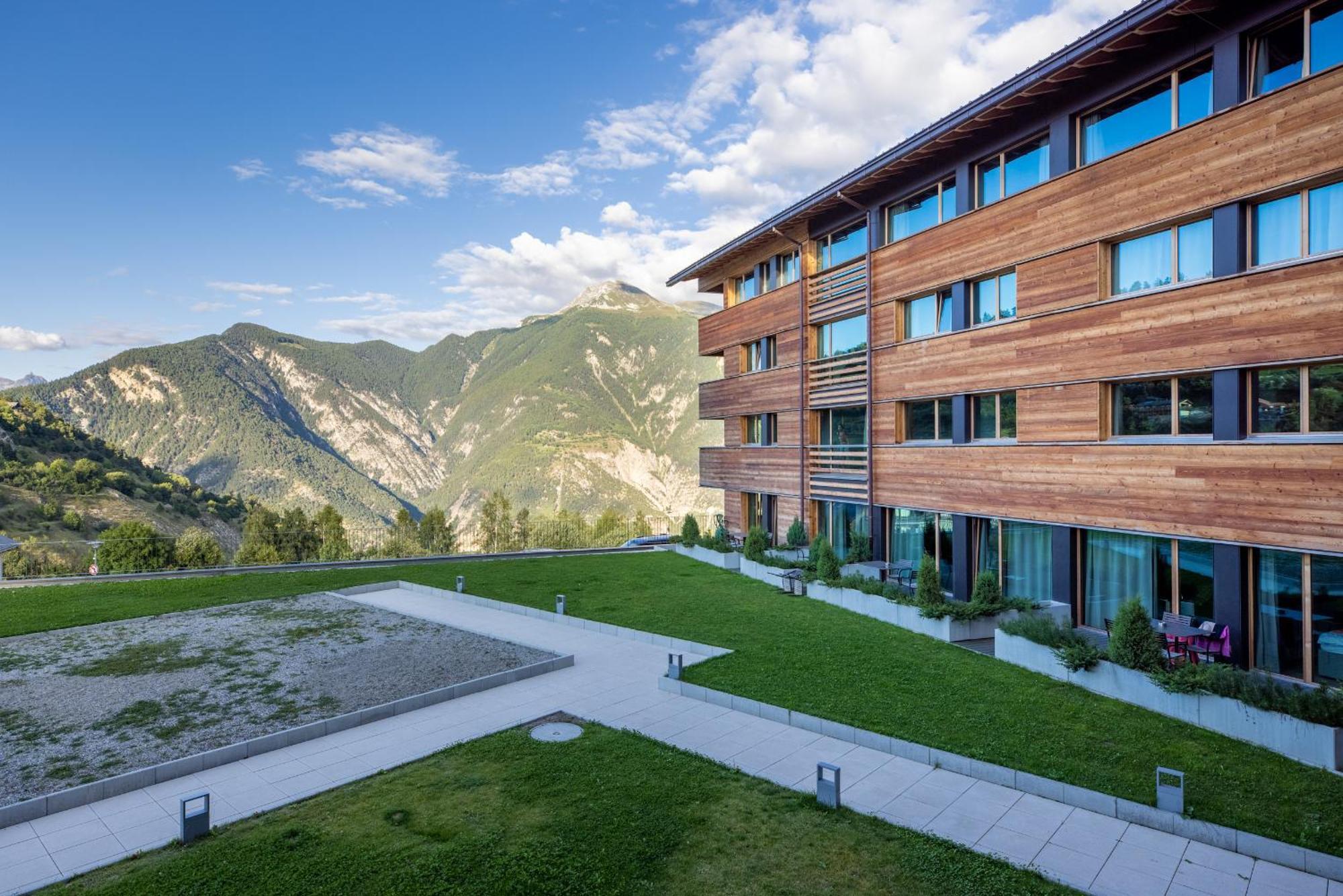 Swisspeak Resorts Vercorin Exterior foto