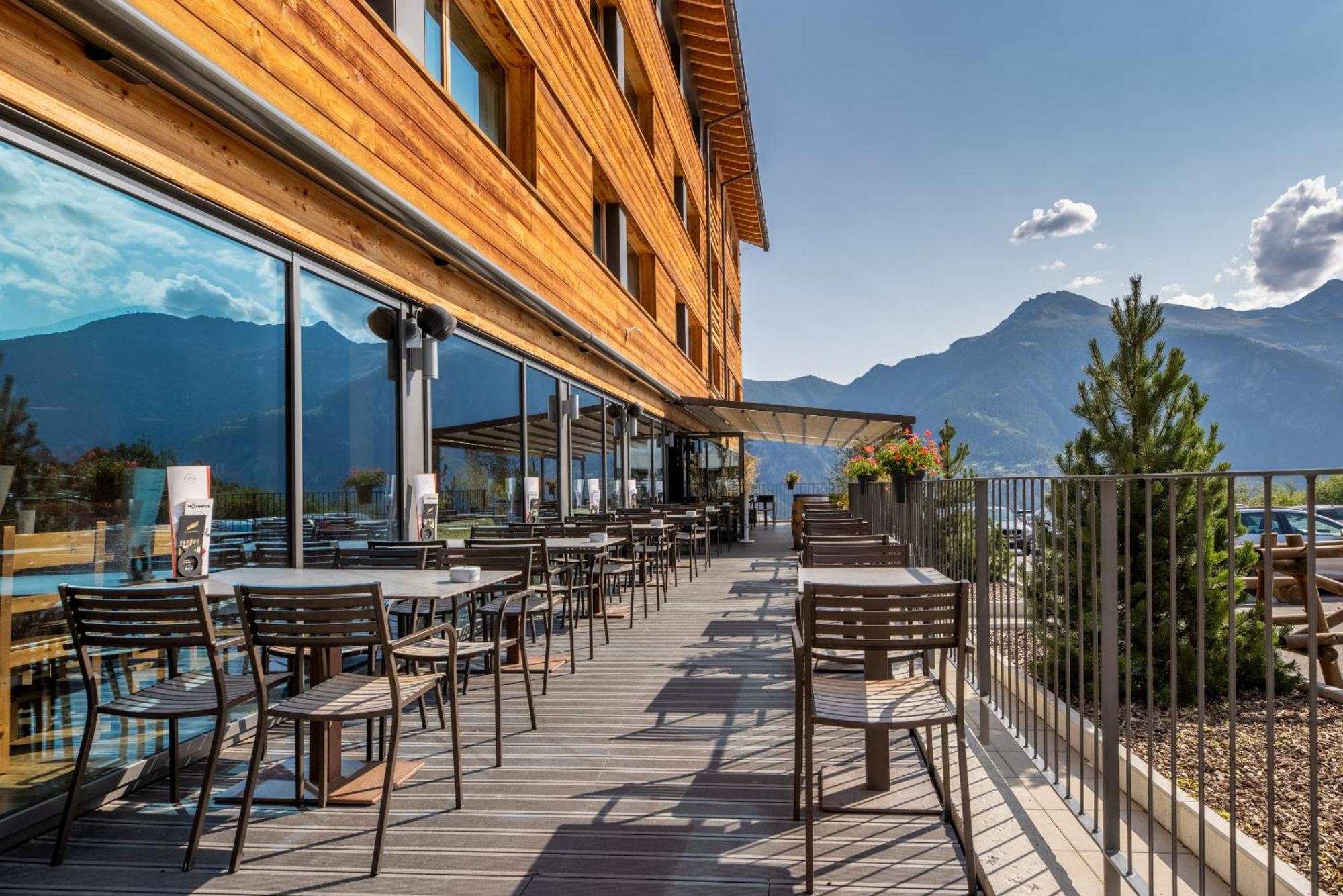 Swisspeak Resorts Vercorin Exterior foto